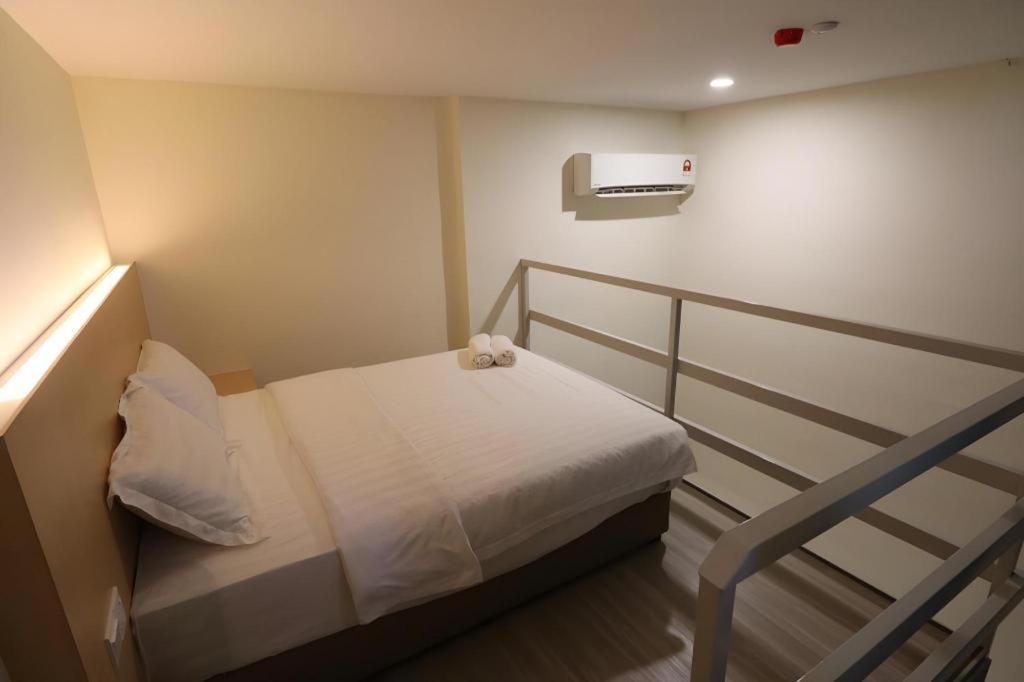 Place2Stay @ Campus Hub Kuching Esterno foto