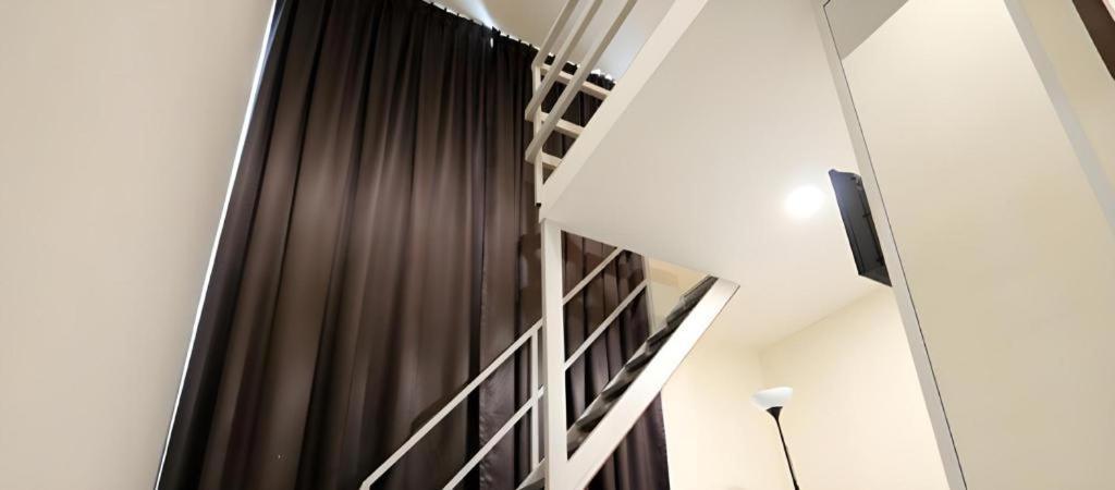 Place2Stay @ Campus Hub Kuching Esterno foto