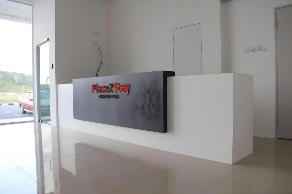 Place2Stay @ Campus Hub Kuching Esterno foto