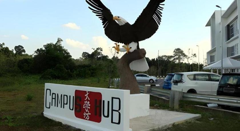 Place2Stay @ Campus Hub Kuching Esterno foto